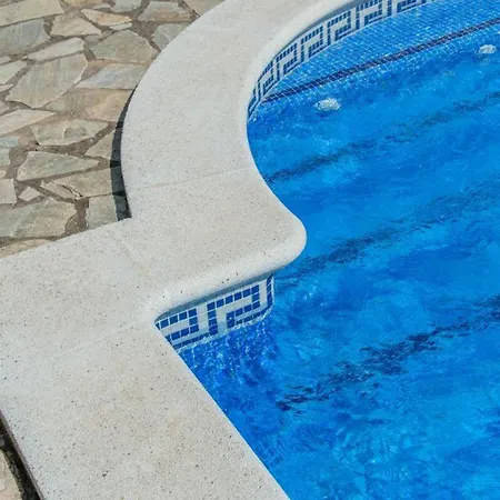 Molino Piscina Bbq *